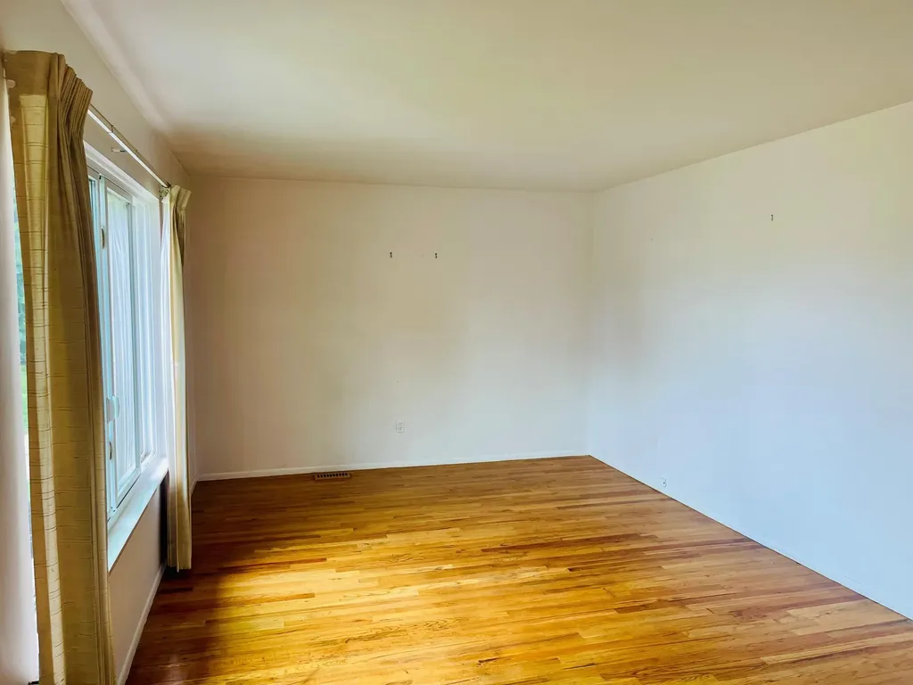 40547 Orangelawn Avenue Plymouth Charter Township MI 48170