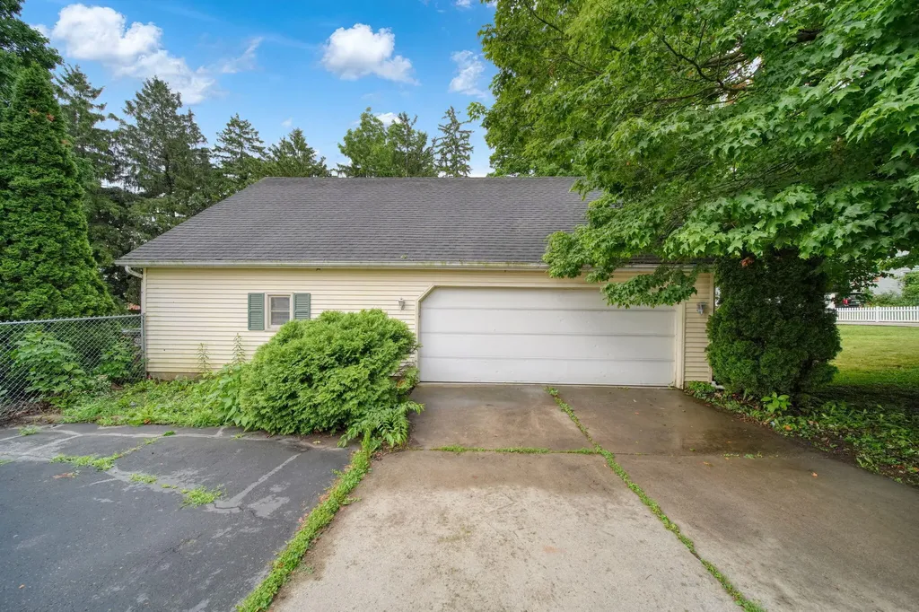 1101 Williams Street Adrian City MI 49221