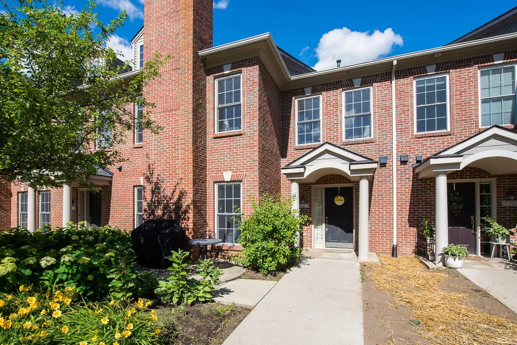 5727 Hampshire Lane Pittsfield Charter Township MI 48197