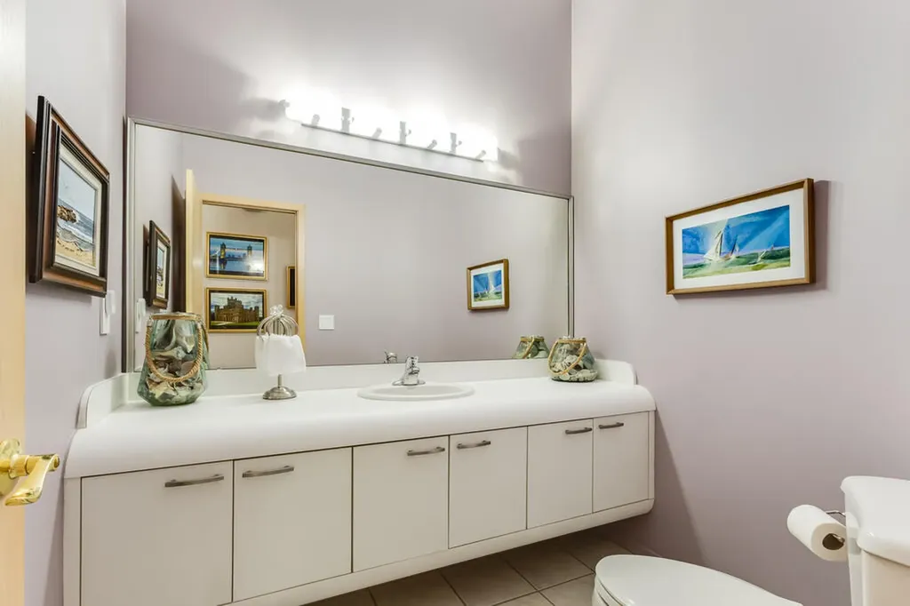28044 Hickory Circle Farmington Hills City MI 48331