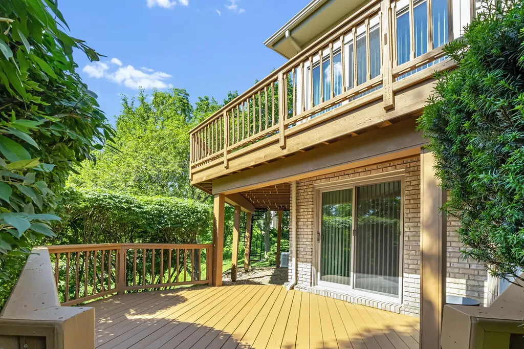 28044 Hickory Circle Farmington Hills City MI 48331