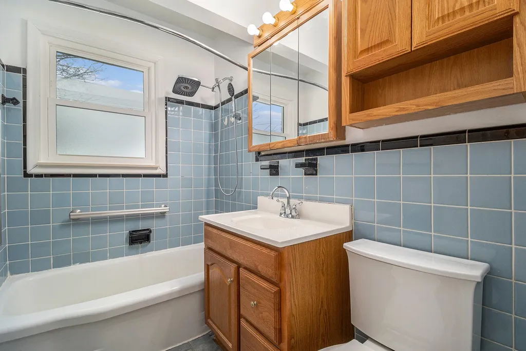 9885 Hubert Avenue Allen Park City MI 48101