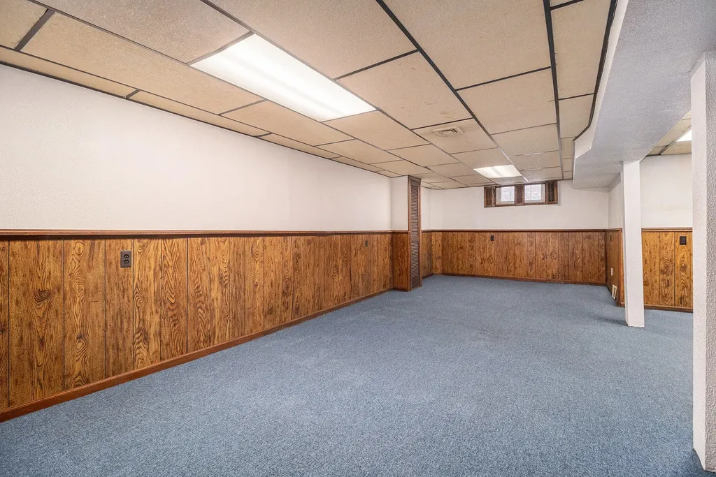 9885 Hubert Avenue Allen Park City MI 48101