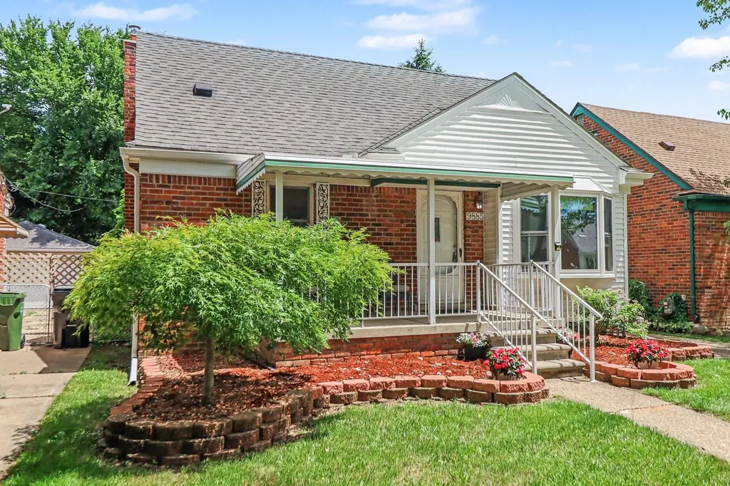 9885 Hubert Avenue Allen Park City MI 48101