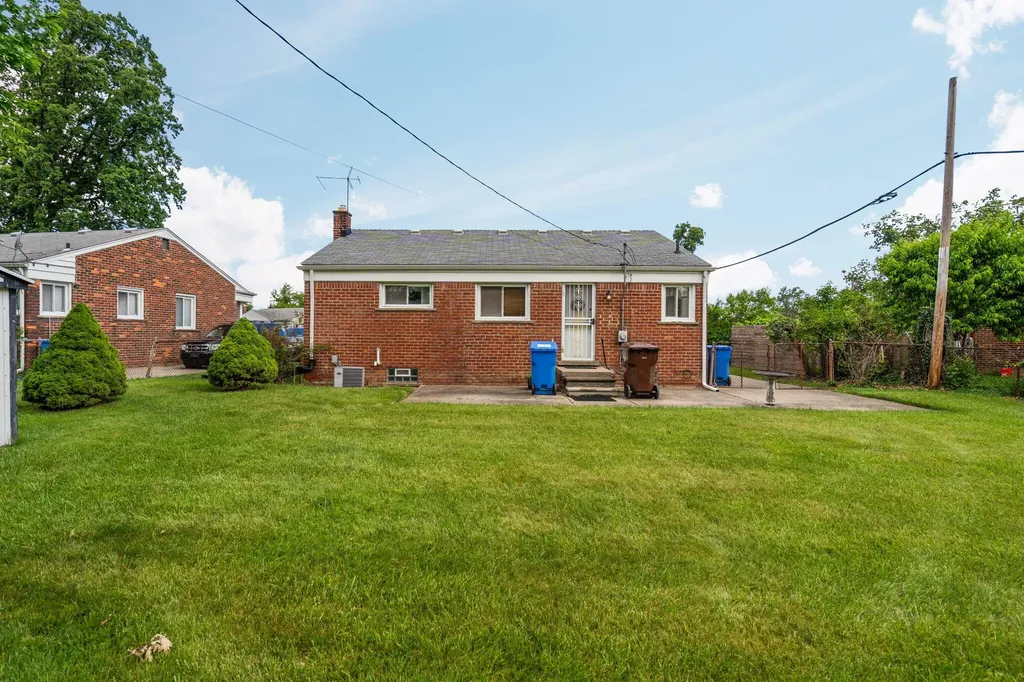 29919 Spring Arbor Drive Inkster City MI 48141