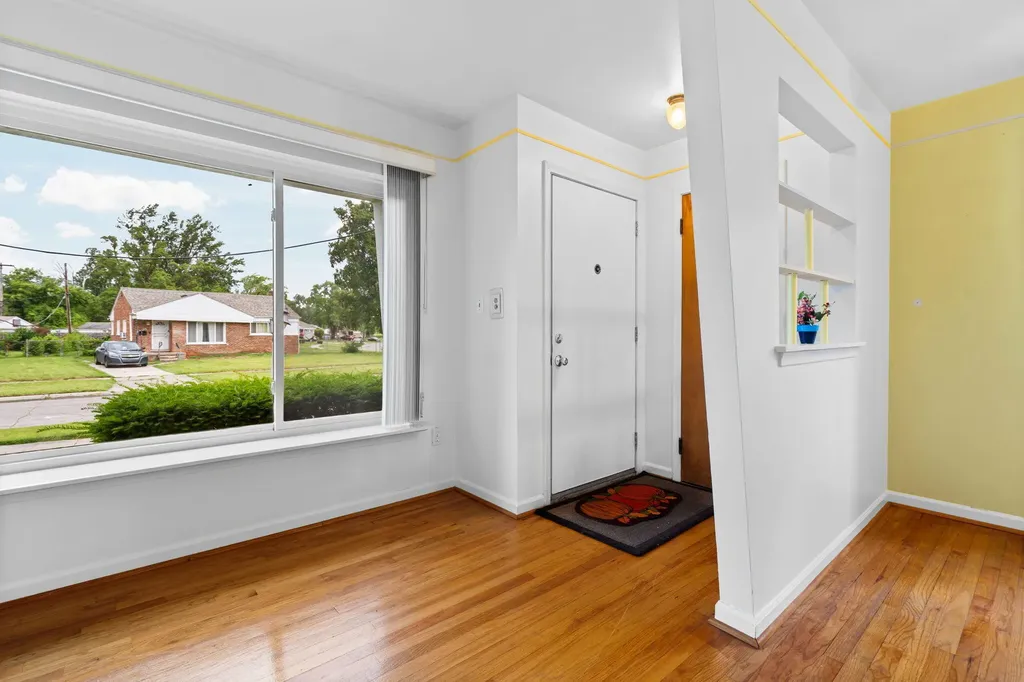 29919 Spring Arbor Drive Inkster City MI 48141
