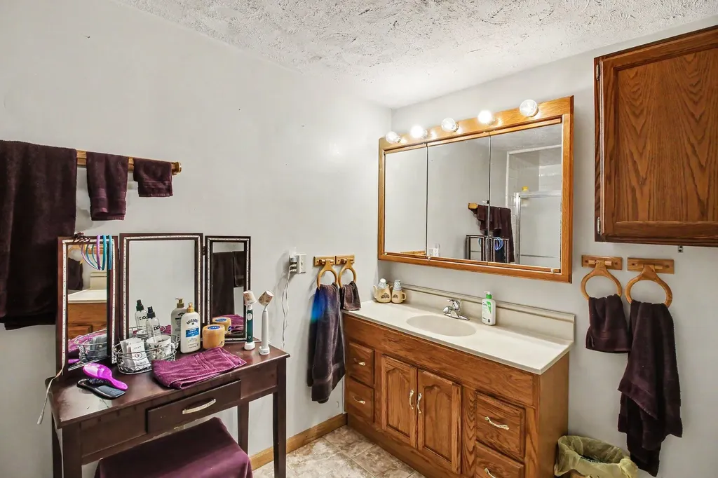 13150 Trist Road Waterloo Township MI 49240