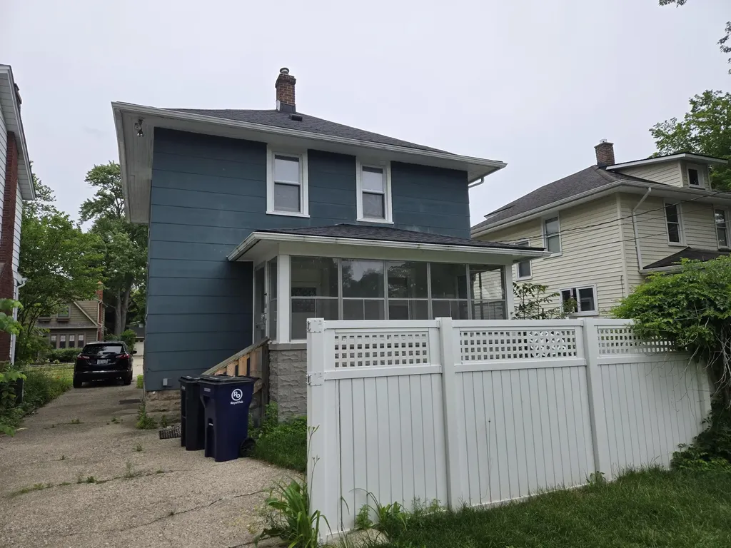 917 Forestdale Road Royal Oak City MI 48067