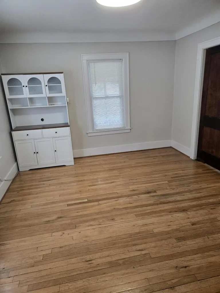 917 Forestdale Road Royal Oak City MI 48067