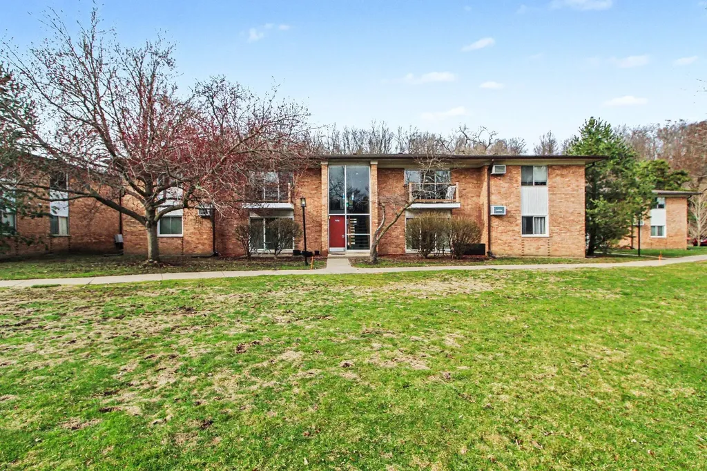 1257 Island Drive Ann Arbor City MI 48105