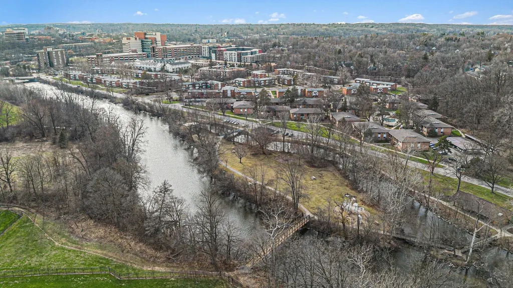 1257 Island Drive Ann Arbor City MI 48105