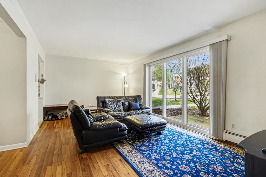 1257 Island Drive Ann Arbor City MI 48105