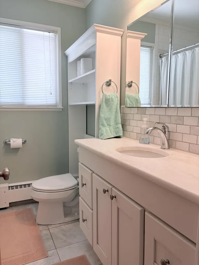 2104 S Circle Drive Ann Arbor City MI 48103