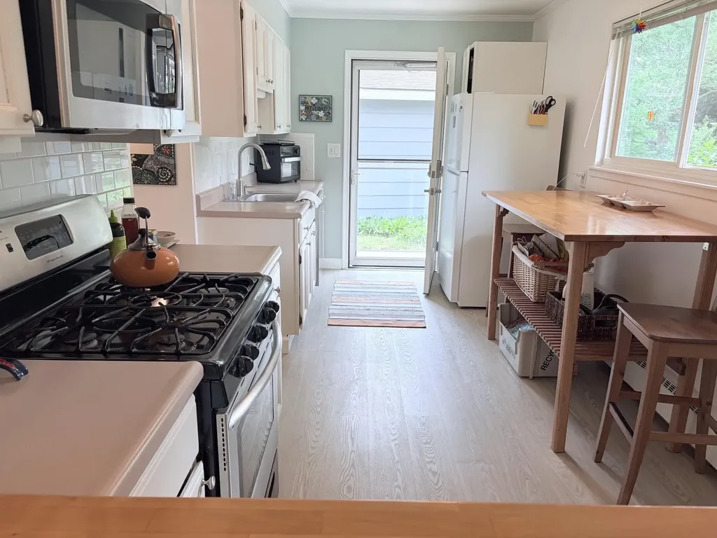 2104 S Circle Drive Ann Arbor City MI 48103