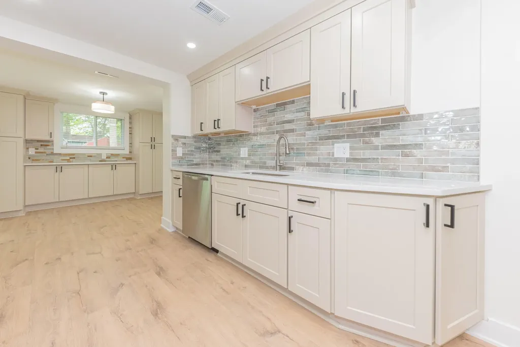 5050 Grover Drive Genoa Township MI 48116