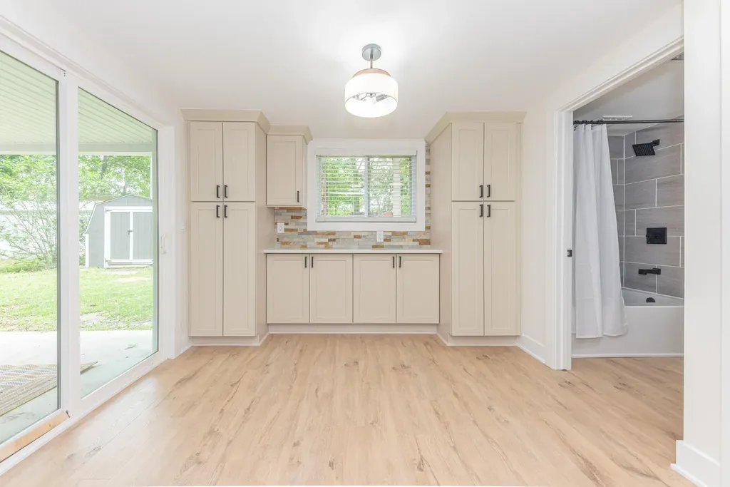 5050 Grover Drive Genoa Township MI 48116