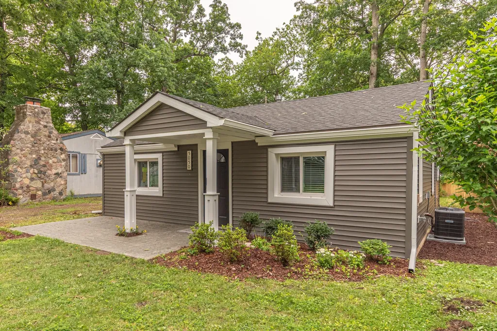 5050 Grover Drive Genoa Township MI 48116