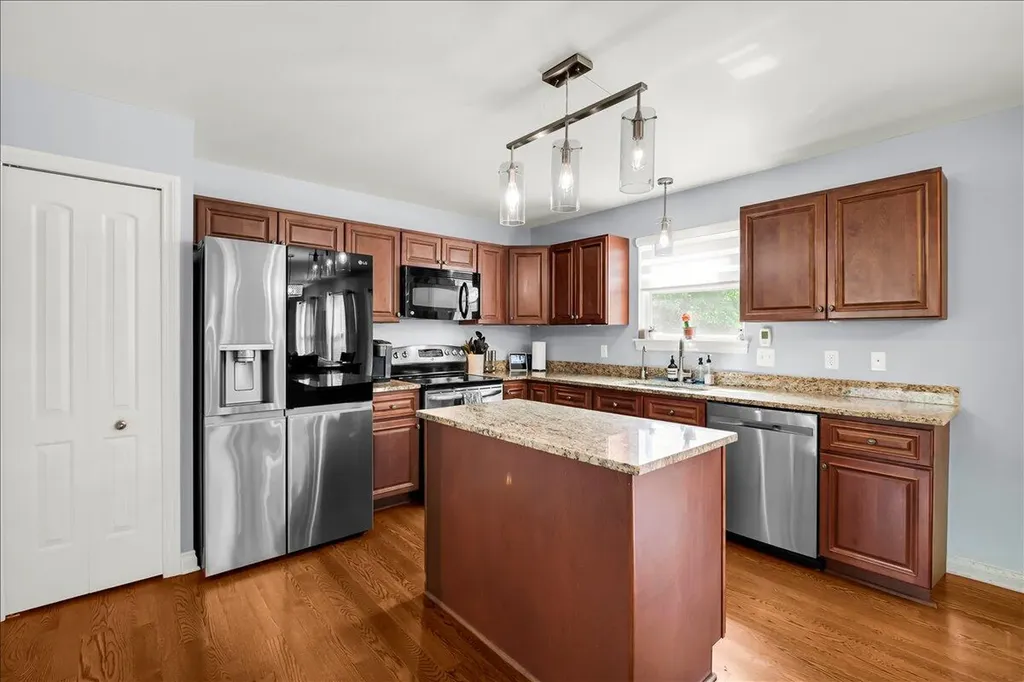 760 Pembroke Drive Saline City MI 48176