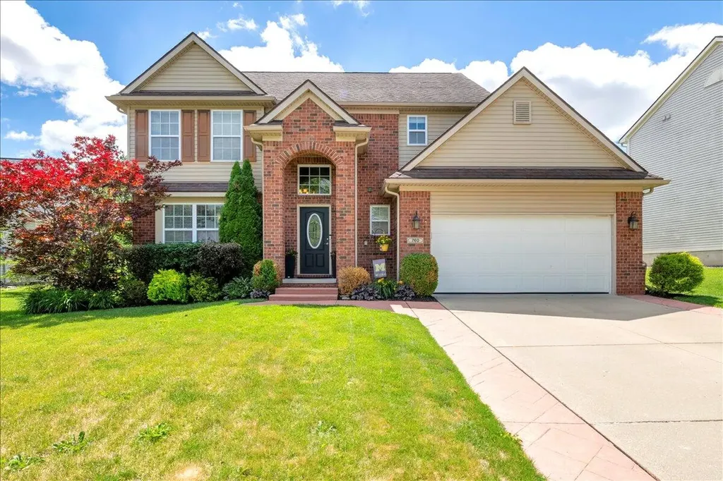 760 Pembroke Drive Saline City MI 48176
