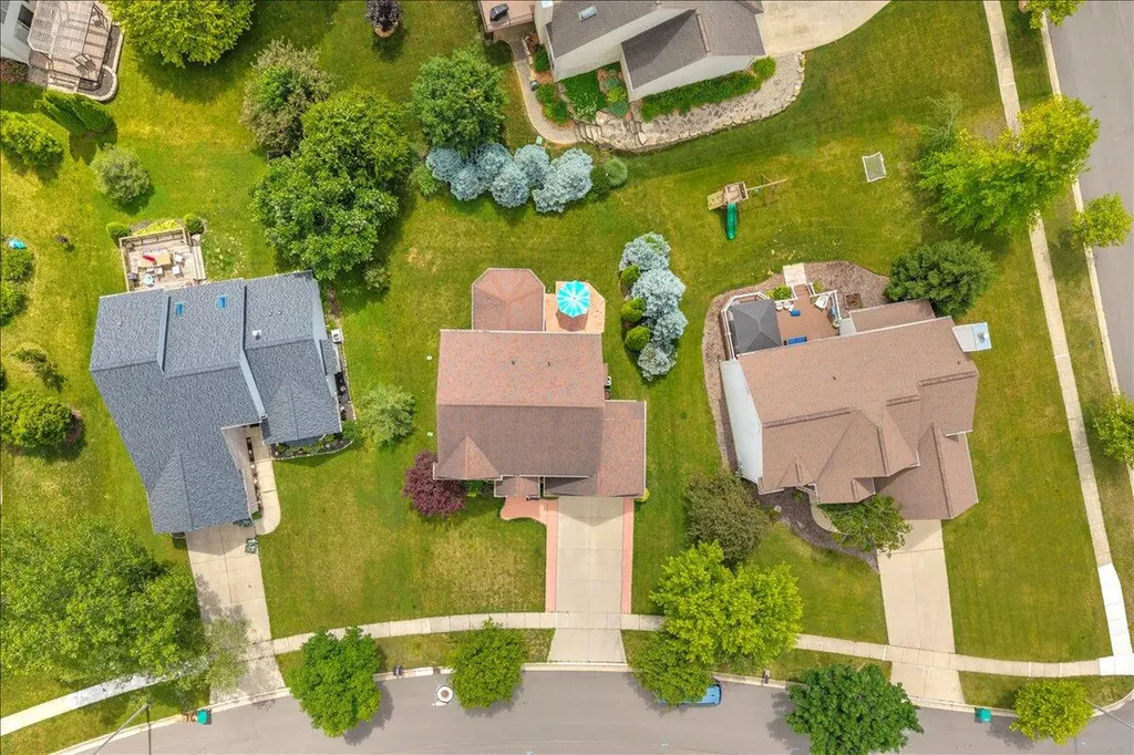 760 Pembroke Drive Saline City MI 48176