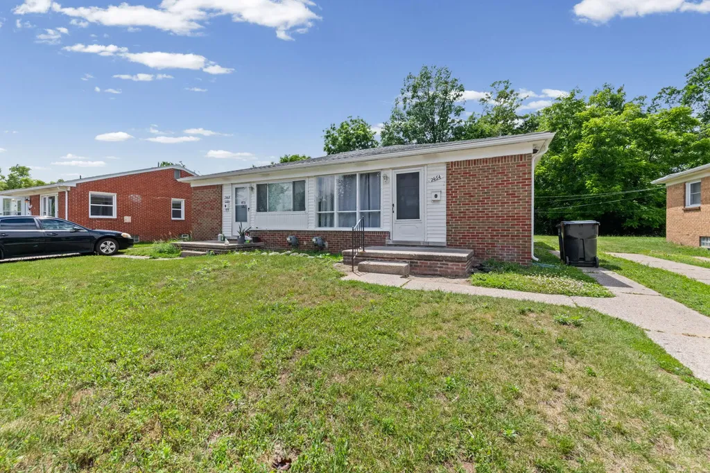 2464 Stieber Street Westland City MI 48186