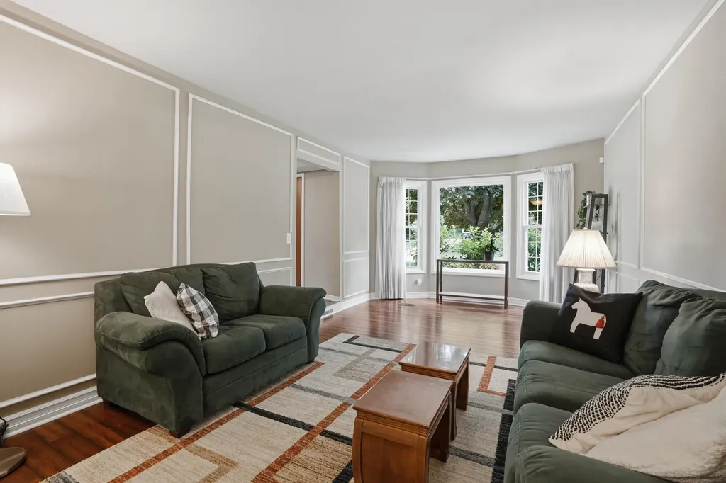 1810 Hickory Bark Lane Bloomfield Hills City MI 48304