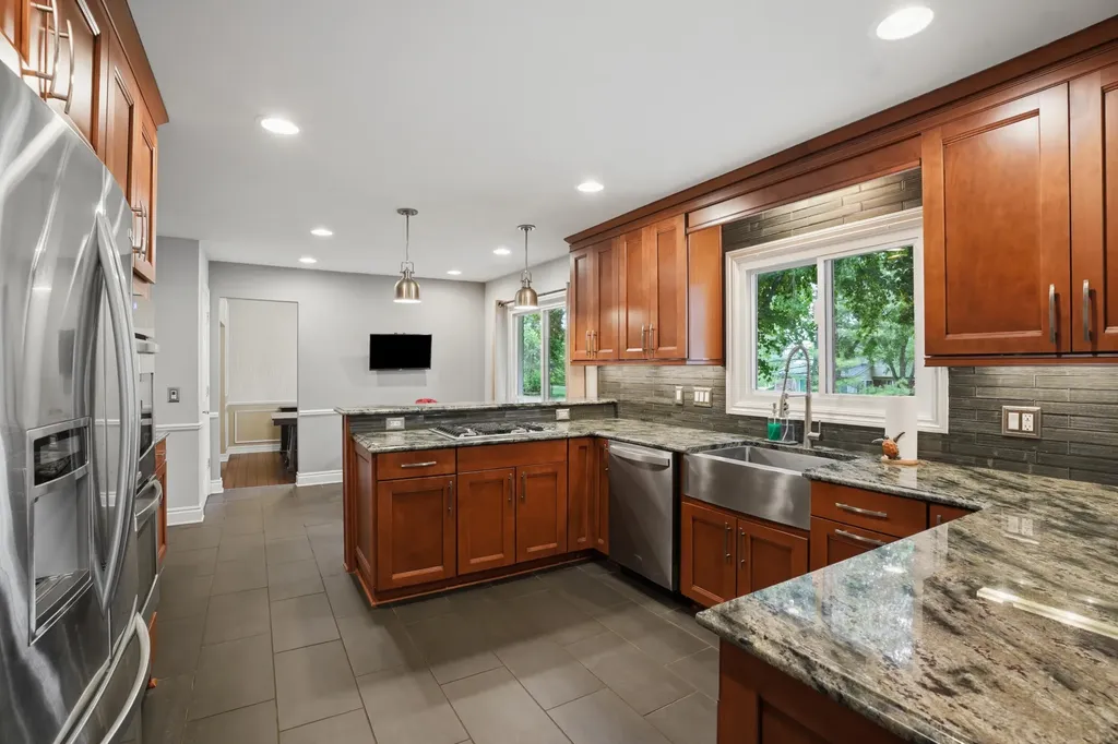 1810 Hickory Bark Lane Bloomfield Hills City MI 48304