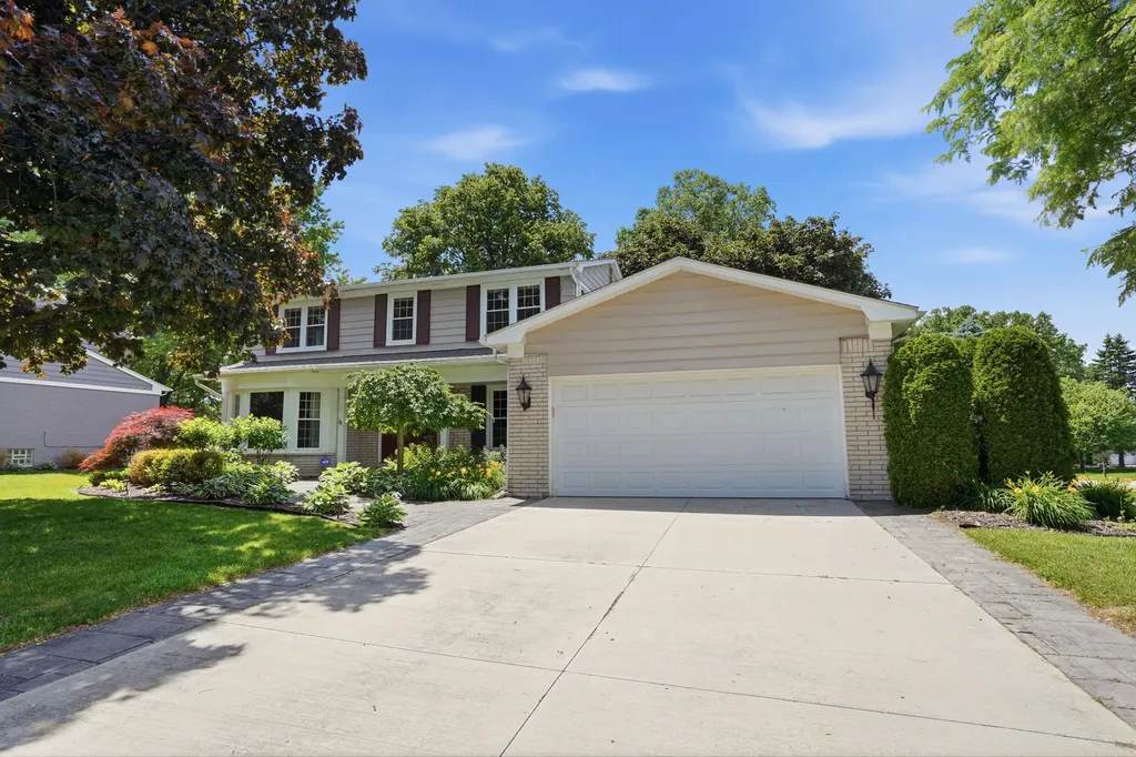 1810 Hickory Bark Lane Bloomfield Hills City MI 48304