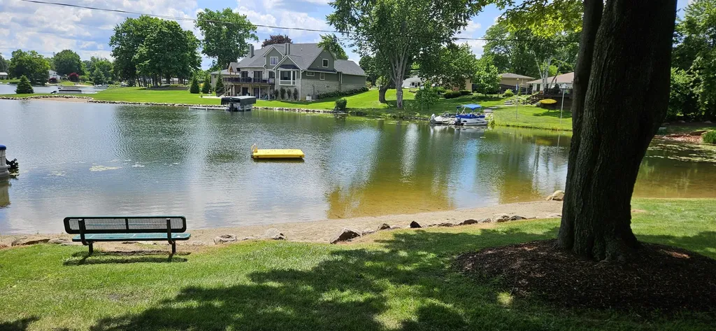 8690 Scenic Bluff Lane White Lake Charter Township MI 48386