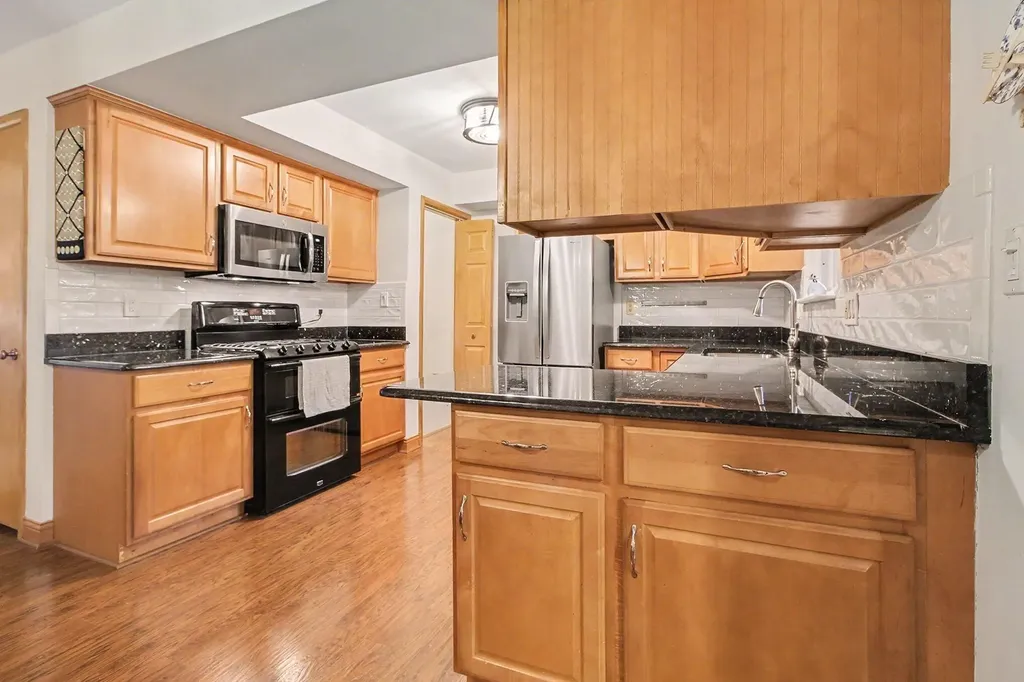 544 North Drive Wyandotte City MI 48192
