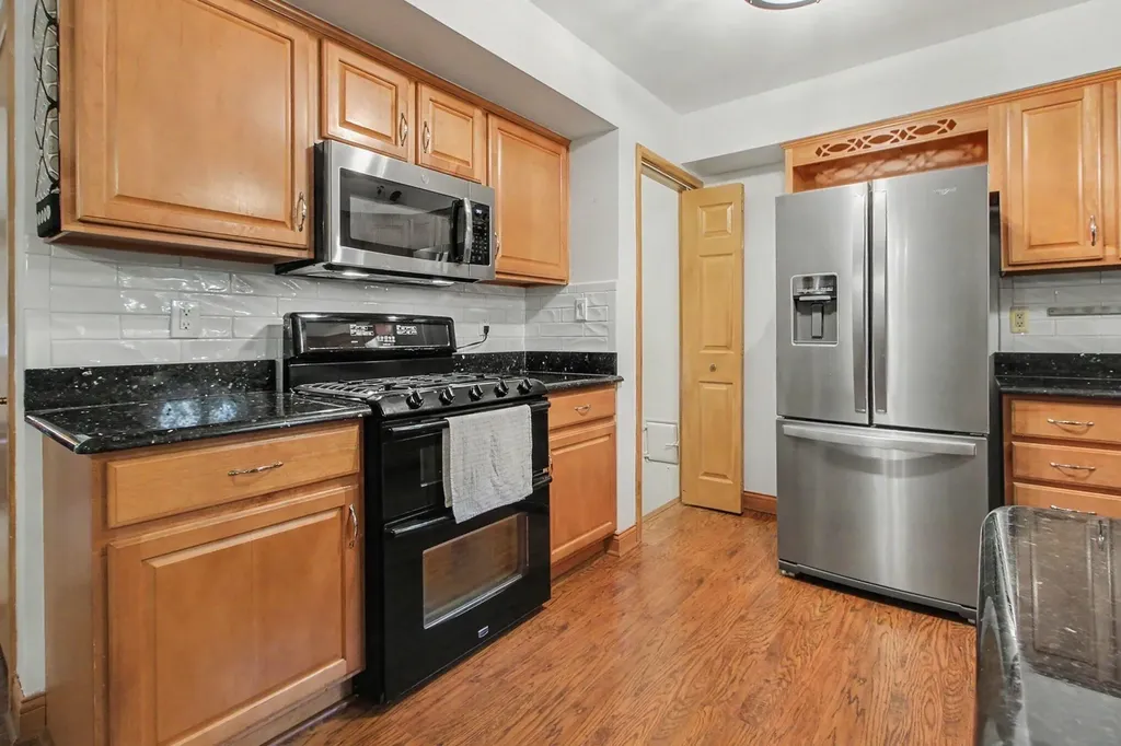 544 North Drive Wyandotte City MI 48192