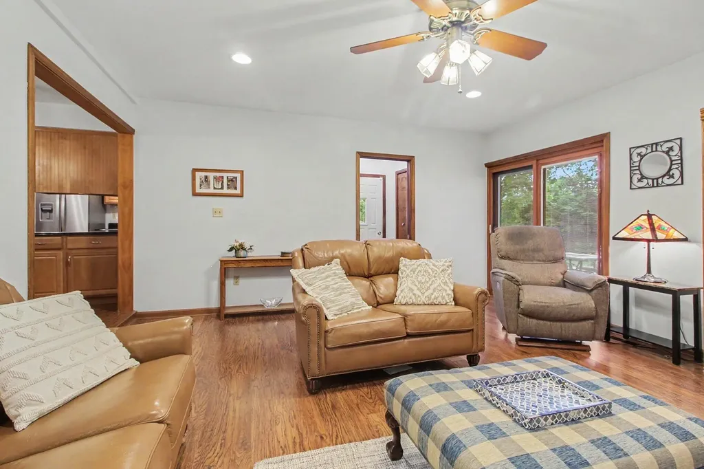 544 North Drive Wyandotte City MI 48192