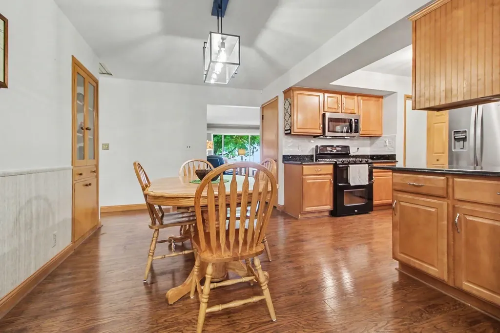 544 North Drive Wyandotte City MI 48192