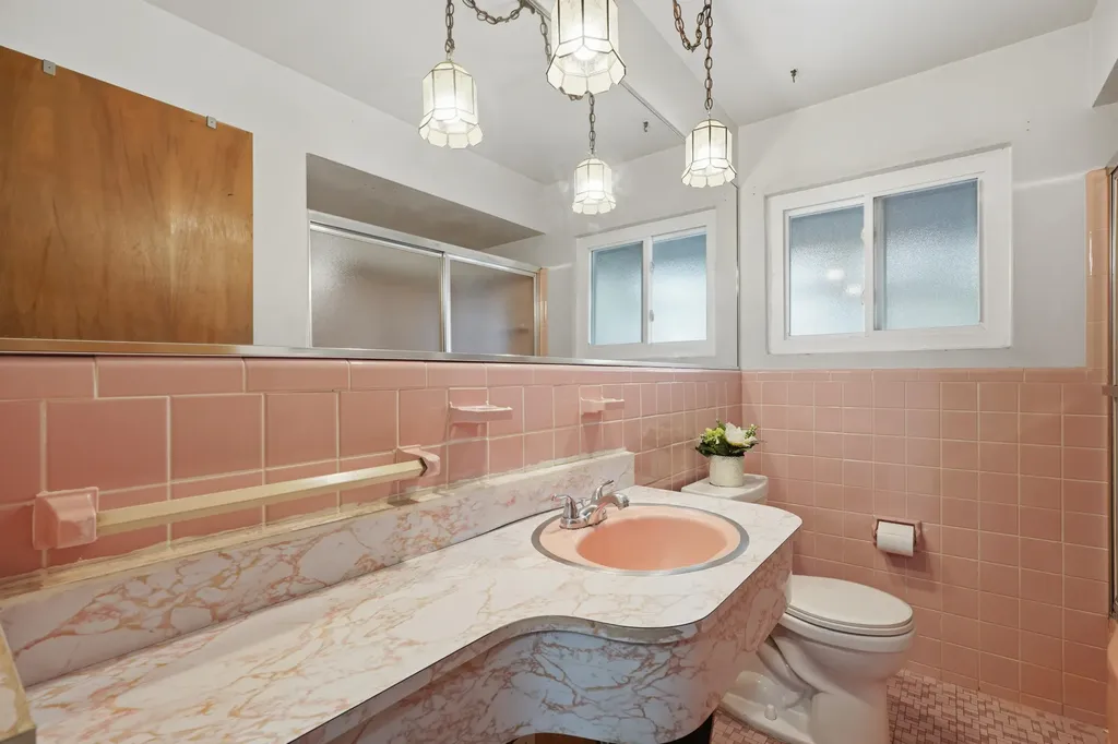 8171 Perrin Avenue Westland City MI 48185