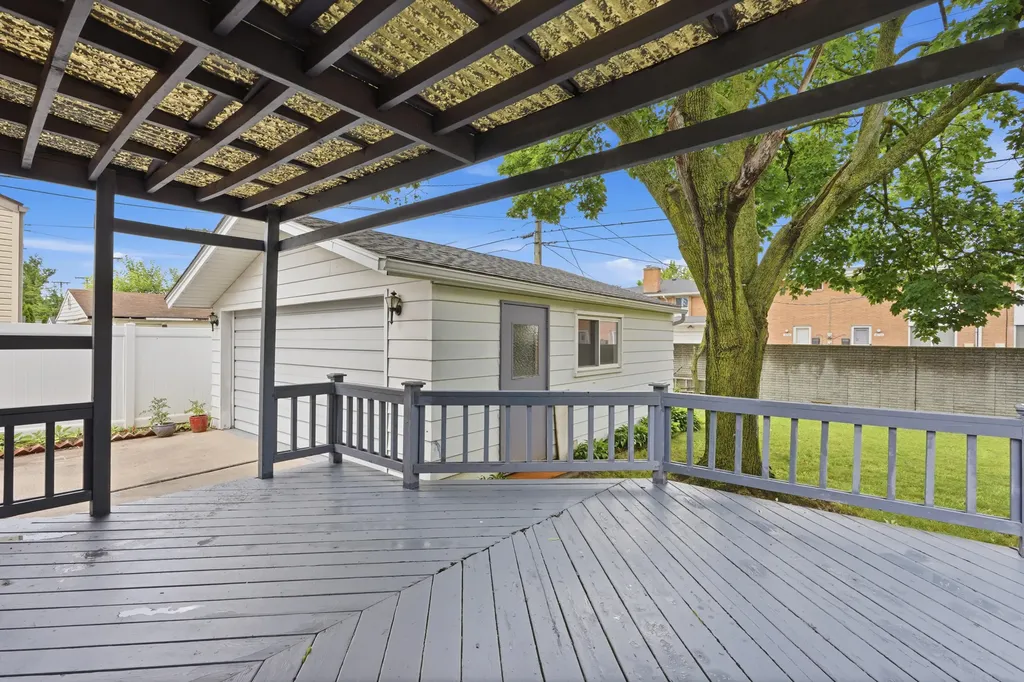 8171 Perrin Avenue Westland City MI 48185