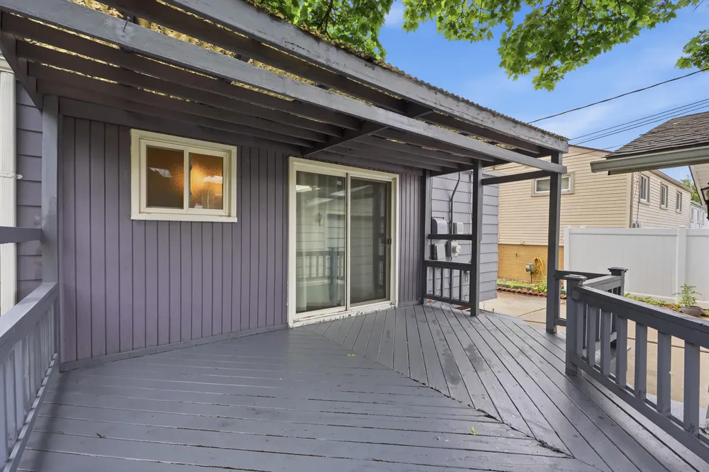 8171 Perrin Avenue Westland City MI 48185