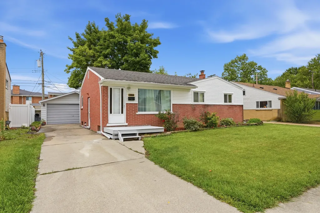 8171 Perrin Avenue Westland City MI 48185