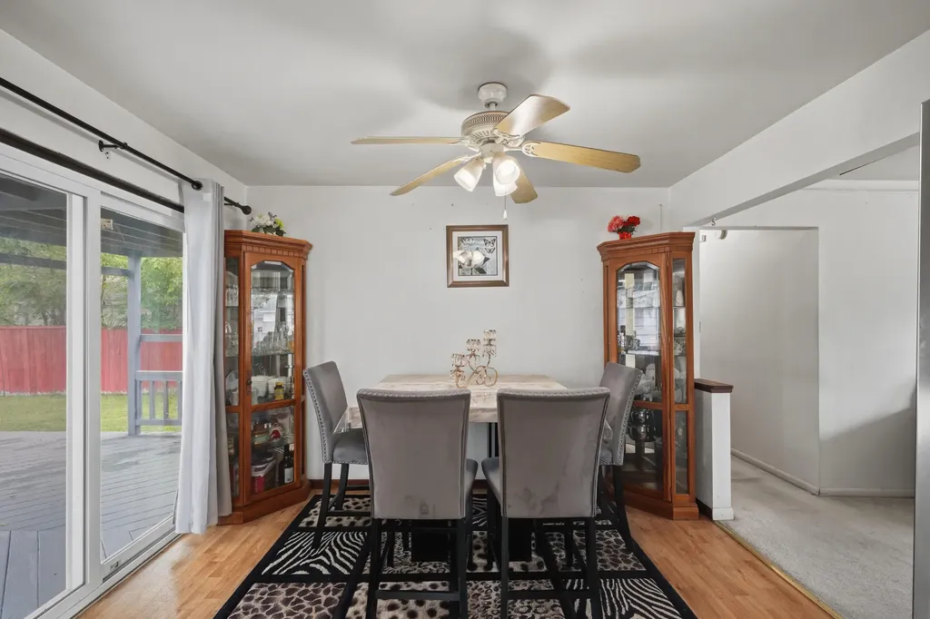 8171 Perrin Avenue Westland City MI 48185