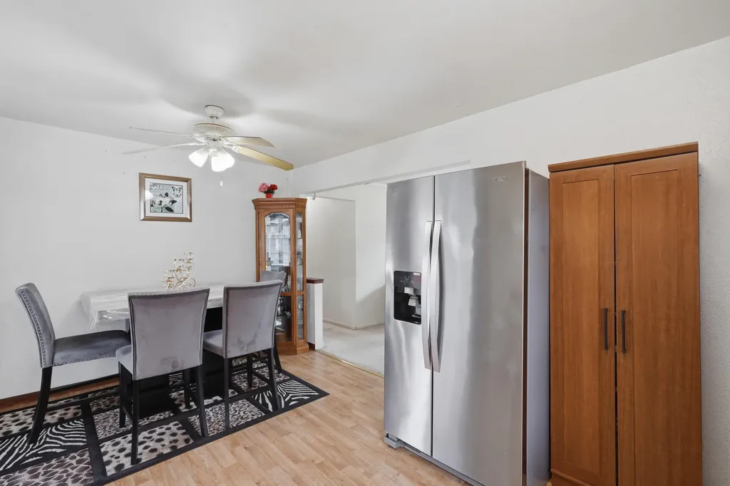 8171 Perrin Avenue Westland City MI 48185
