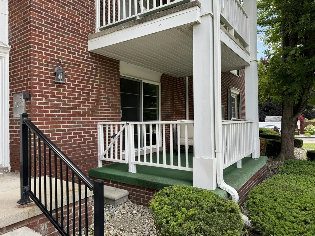 1749 Monticello Street Trenton City MI 48183