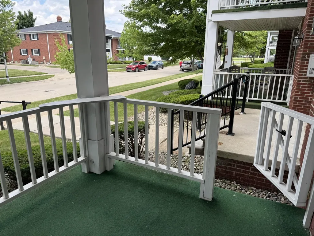 1749 Monticello Street Trenton City MI 48183