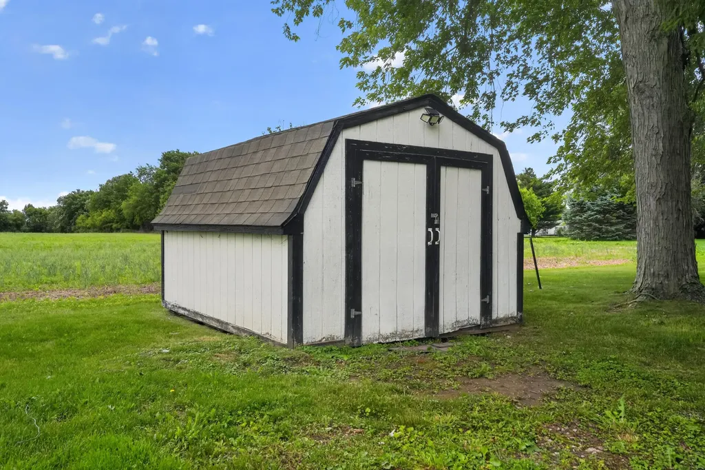 3371 Van Vleet Road Clayton Charter Township MI 48473