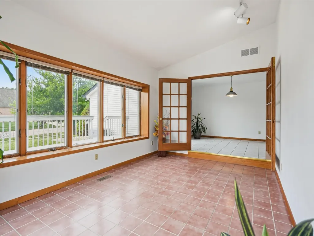 1657 Wake Robin Court Scio Township MI 48103
