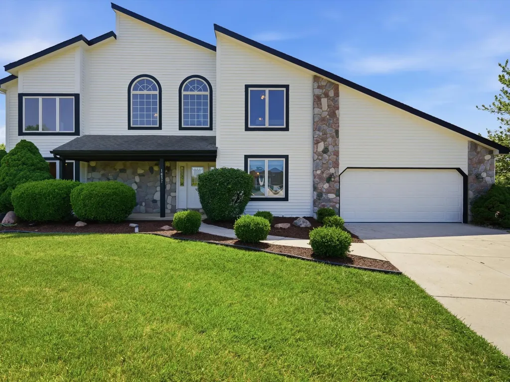 1657 Wake Robin Court Scio Township MI 48103