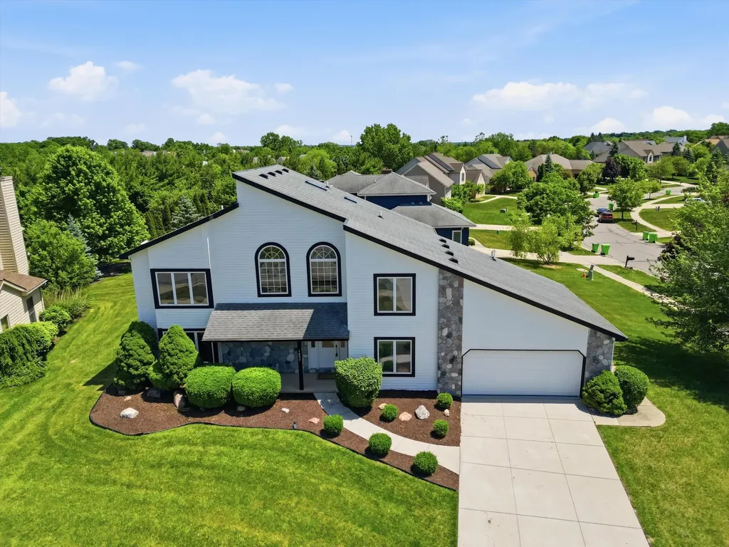 1657 Wake Robin Court Scio Township MI 48103