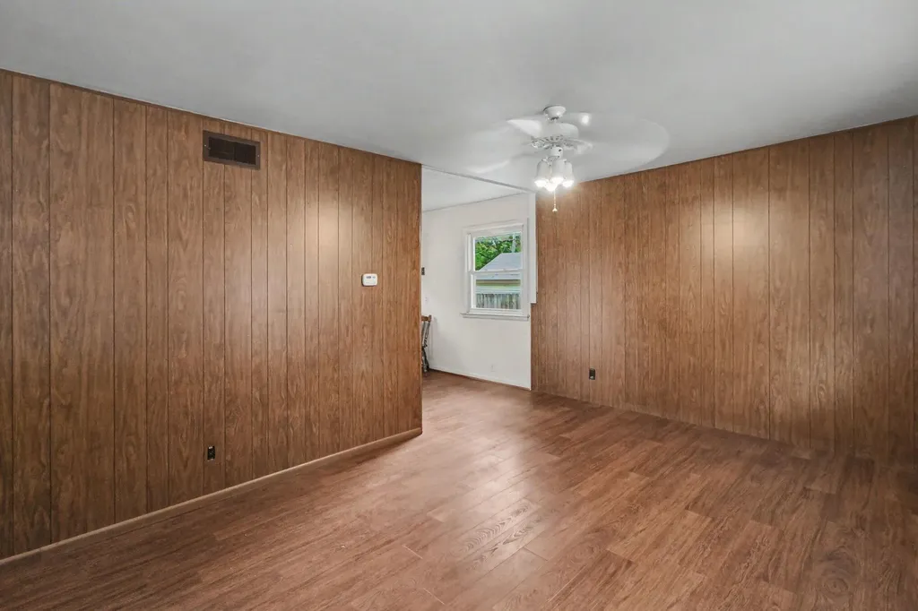 612 Greenlawn Street Ypsilanti Charter Township MI 48198
