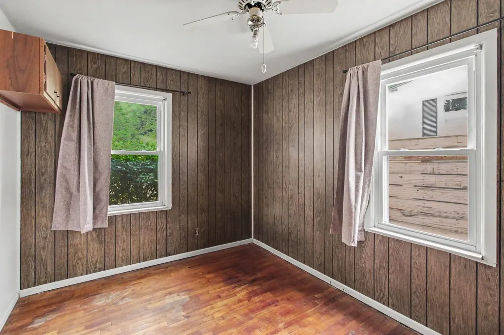 612 Greenlawn Street Ypsilanti Charter Township MI 48198