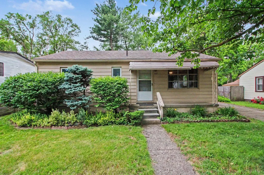 612 Greenlawn Street Ypsilanti Charter Township MI 48198