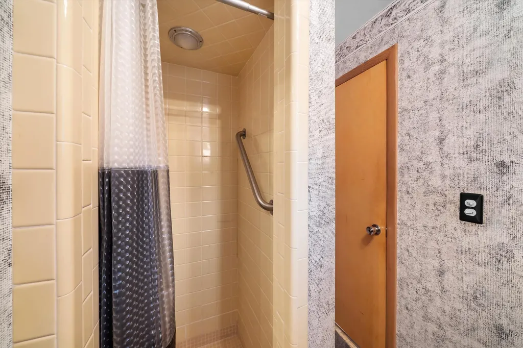 8936 Birchwood Court Berlin Charter Township MI 48166