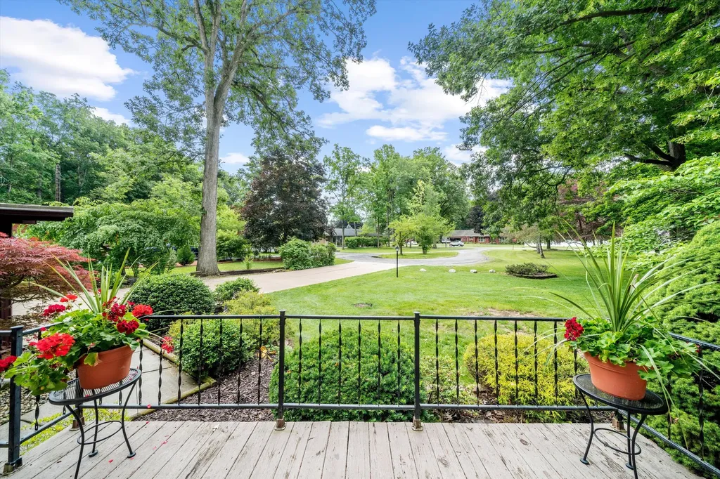 8936 Birchwood Court Berlin Charter Township MI 48166